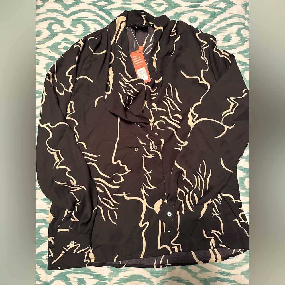 Long Sleeve V-Neck Printed Blouse